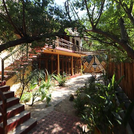 Отель Casa Ava Масунте Экстерьер фото